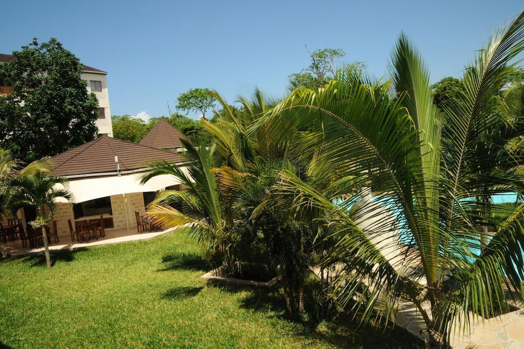 Lotfa Resort Diani Diani Beach Exterior photo